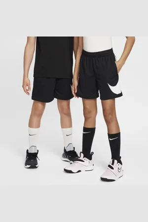 Nike Multi+ Trainingsshorts mit Dri-FIT-Technologie für ältere Kinder