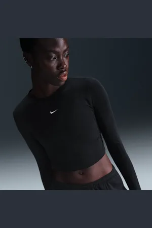 Nike Sportswear Chill Knit schmales, verkürztes Longsleeve (Damen)