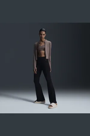 Nike Zenvy Leggings mit hohem Bund und ausgestelltem Bein für Damen