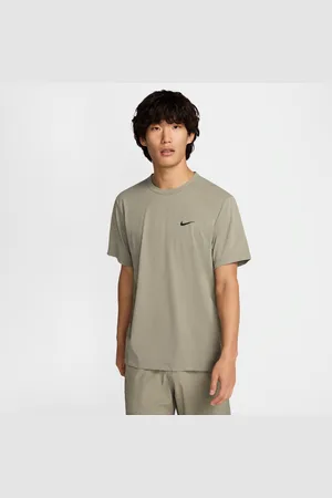 Nike Hyverse vielseitiges Dri-FIT UV Kurzarm-Oberteil für Herren