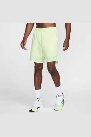 Nike Challenger Dri-FIT 2-in-1-Laufshorts für Herren (ca. 18 cm)