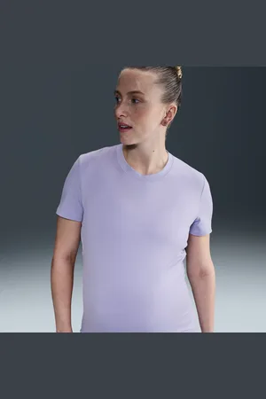 Nike (M) One Dri-FIT-Kurzarmshirt mit schmaler Passform für Damen (Schwangere und Mütter)
