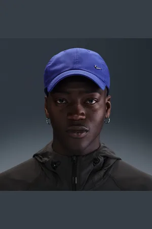 Nike Dri-FIT Club unstrukturierte Metall-Swoosh-Cap
