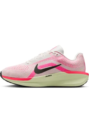 Nike Winflo 11 Straßenlaufschuh für Damen