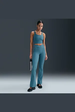Nike Zenvy Rib Leggings mit sanftem Halt, hohem Bund und ausgestelltem Bein (Damen)