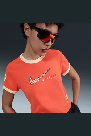 Nike Sportswear Club Kurzarm-T-Shirt (Damen)