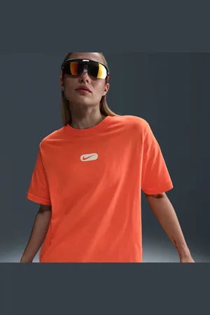 Nike Sportswear Club Kurzarm-T-Shirt (Damen)