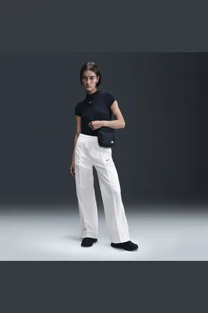 Nike Sportswear Everything Wovens Damenhose mit mittelhohem Bund und offenem Saum