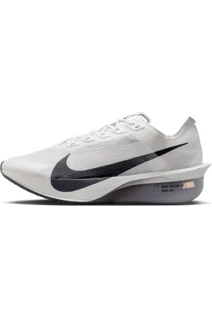 Nike Vaporfly 4 Straßenlaufschuh für Wettkämpfe (Damen)
