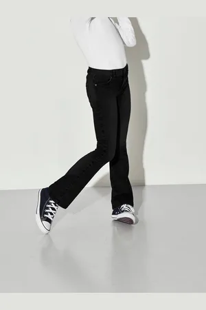 ONLY Kogroyal Mittlere Taille Ausgestellt Jeans