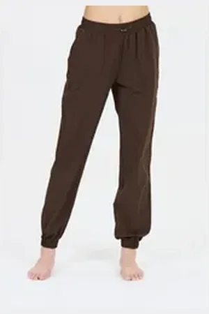 Athlecia Sweathose Hero mit 4-Wege-Stretchfunktion braun 44
