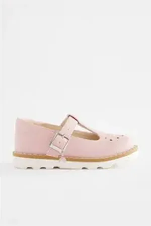 Next Schuhe mit T-Steg T-Strap-Sandale (1-tlg) weiß 23,5 EU