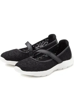 Lascana Slipper Halbschuh superleicht und bequem mit modischer Spitze VEGAN schwarz 36 EU