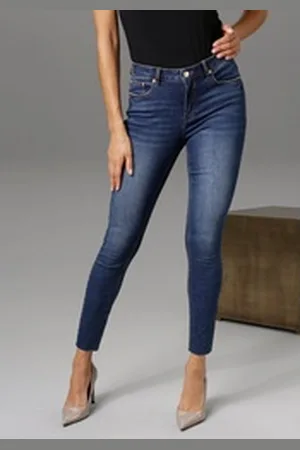 Aniston Skinny-fit-Jeans regular waist - mit ausgefransten Beinabschluss blau 46