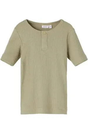 NAME IT T-Shirt geripttes T-Shirt mit Knopf in Unifarbe grün 92