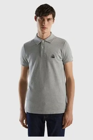 Benetton United Colors of Poloshirt mit großem Label-Badge grau S