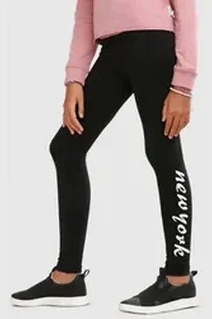 Kidsworld Leggings Stretch-Leggings mit New York Print mit Beindruck schwarz 164/170