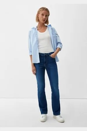 QS by s.Oliver 5-Pocket-Jeans Jeans Beverly / Slim Fit / Mid Rise / Bootcut Leg Leder-Patch blau 48/32