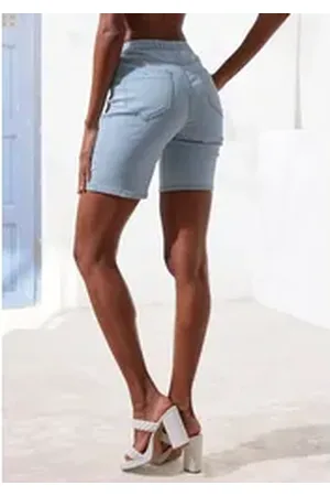 Buffalo Bermudas im elastischem Denim mit zwei Gesäßtaschen blau 32/34
