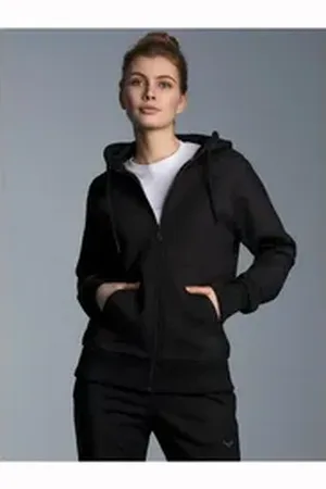 Trigema Sweatjacke Sweatjacke mit Kapuze (1-tlg) schwarz XXL