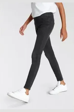 Kidsworld Jeansjeggings, Stetch-Jeans mit schmalem Bein schmale Passform, abgesteppter Beinabschluss, niedrige Leibhöhe schwarz 122