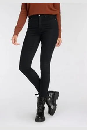 Tamaris High-waist-Jeans Skinny Fit, modischer Ankle Cut, mit Gürtelschlaufen schwarz 34