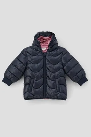 QS by s.Oliver Outdoorjacke Steppjacke mit gerüschter Kapuze Paspel blau 86