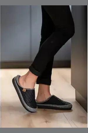Beck Damen Pantoffel Karina mit Wechselfußbett Hausschuh schwarz 38