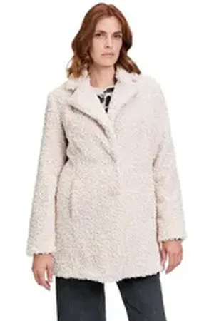 Betty & Co Betty&Co Plüschjacke Plüschjacke mit Reverskragen beige 44