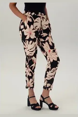 Aniston Schlupfhose mit großflächigem und abstraktem Blumenmuster - NEUE KOLLEKTION bunt|schwarz 38