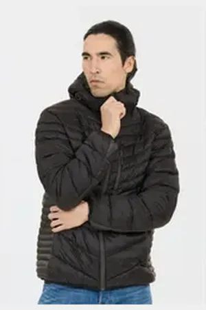 Whistler Outdoorjacke Trival im leichtgewichtigen und wasserabweisenden Design schwarz M