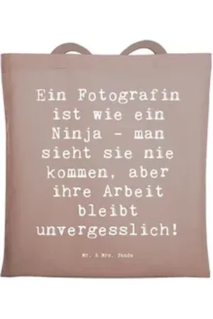 Mr. & Mrs. Panda Tragetasche Spruch Ein Fotografin ist wie ein Ninja - man sieht sie nie kommen, a (1-tlg) braun