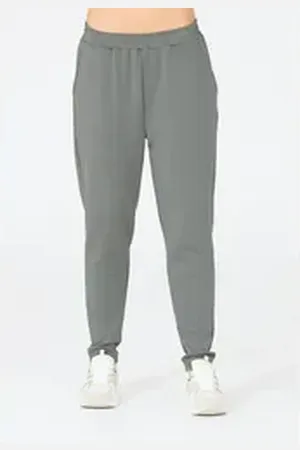 Endurance Sporthose Jade aus superweicher Materialmischung grün 40