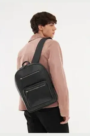 Bolongaro Rucksack FRANKIE BACKPACK, Zwei Reißverschlusstaschen vorne, Verstellbare Schulterriemen schwarz