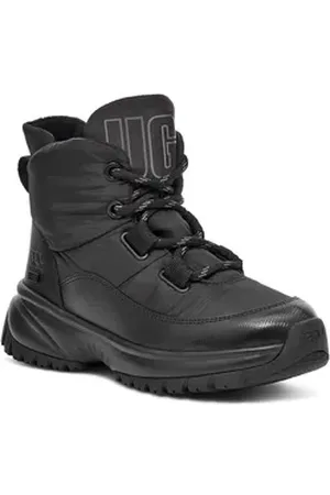 UGG UGG Winterstiefel YOSE PUFFER LACE Snowboots, Winterstiefel, Schnürboots, Trekkingschuh mit Schnürung schwarz 38 EU
