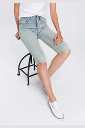 ARIZONA Caprijeans schmale Passform, mit Destroyed-Effekten, niedrige Leibhöhe blau 44