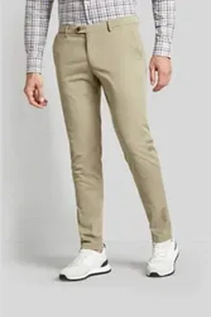 Bugatti Premium Chinohose 4220-16224 Flatfront, Baumwoll-Elasthan Mix, Körpernahe Passform durch Modern Fit beige|braun 34
