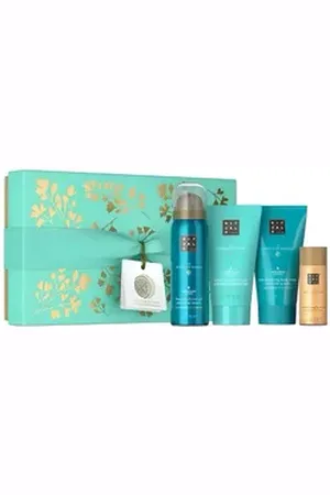 Rituals Pflege-Geschenkset The Ritual of Karma S Geschenkset Körperöl, Duschschaum & Peeling Luxuriöses Wellness-Geschenkset für Hautpflege., 4-tlg., Luxuriöses Pflege-Set mit Körperöl, Duschschaum & Peeling.