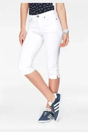 ARIZONA Caprijeans mit Schlitz am Saum schmale Passform, mit stylischen Nieten, hohe Taille weiß 44