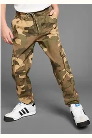 Kidsworld Cargohose in coolen Tarnfarben, mit lässigen Cargotaschen braun 128