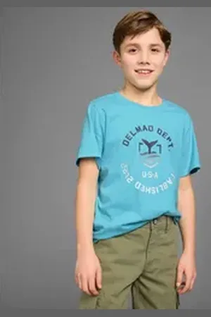 DELMAO T-Shirt mit Logo-Print für Jungen Kurzarm, Basic-Passform, mit Logodruck, Rundhalsausschnitt blau 128/134