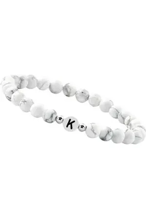 GOOD.designs Perlenarmband (1-tlg), aus Howlith-Steinen mit dem Buchstaben K weiß