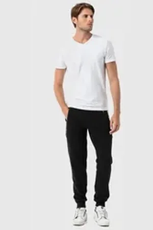 Cipo & Baxx Jogginghose HOMEWEAR mit dezenten Print an den Beinen schwarz L