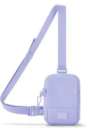 Johnny Urban Umhängetasche Arthur Front Pack Brusttasche, Sling Bag, Kleine Tasche für Freizeit, Reise, Festival, Wasserabweisend lila