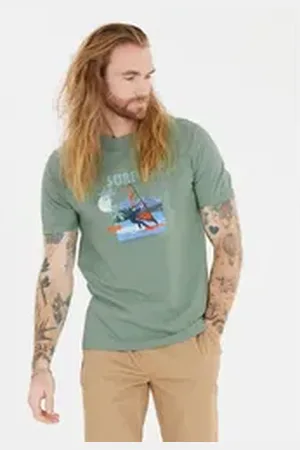 Cruz Funktionsshirt Desmond mit hippem Print und reiner Baumwollqualität grün 4XL