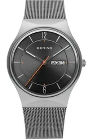 Bering Chronograph / Watch / Classic / Men 11938-007DD Quarz 38 mm grau