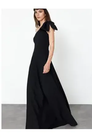 Trendyol Abendkleid (1-tlg) Weiteres Detail schwarz 38
