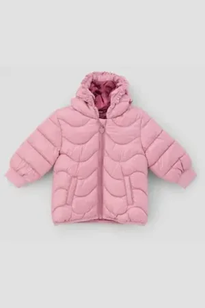 QS by s.Oliver Outdoorjacke Steppjacke mit gerüschter Kapuze Paspel 80