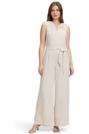 Betty & Co Betty&Co Overall Jumpsuit ohne Arm (1-tlg) Falten beige 46