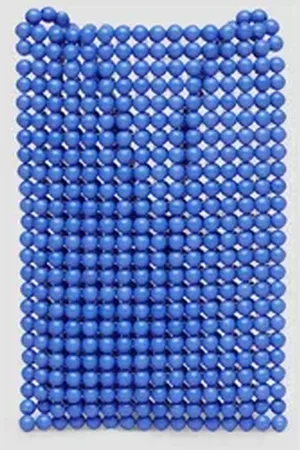 QS by s.Oliver Tragetasche Smartphone-Tasche aus Schmuckperlen mit fixiertem Schulterriemen, Schmuckperlen blau